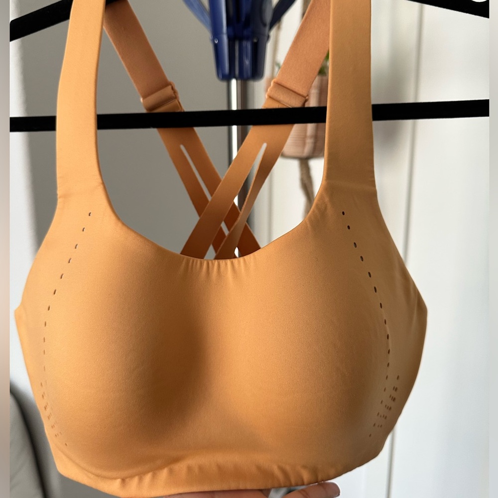 Lululemon sports bra 32DD